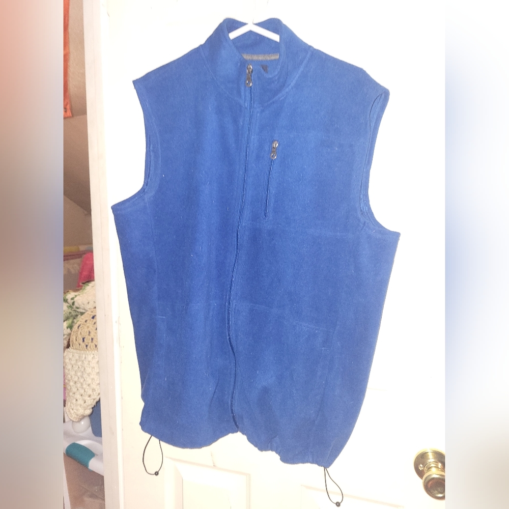 Men's sweater vest